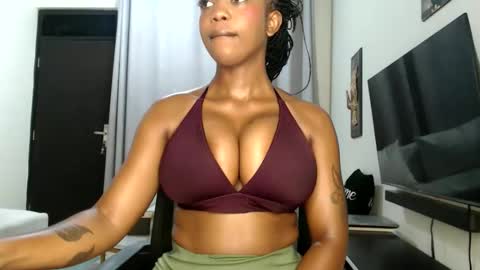 horny_princcess online show from 19, 5, 2026