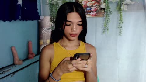 Snapshot of horny_rhiana chatting on 6, 4, 2026 Rhiana online show from 6, 4, 2026