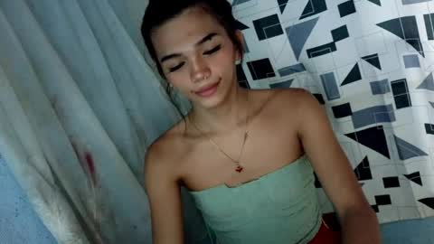 Snapshot of horny_rhiana chatting on 8, 4, 2026 Rhiana online show from 8, 4, 2026