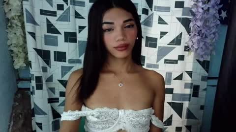 Snapshot of horny_rhiana chatting on 13, 4, 2026 Rhiana online show from 13, 4, 2026
