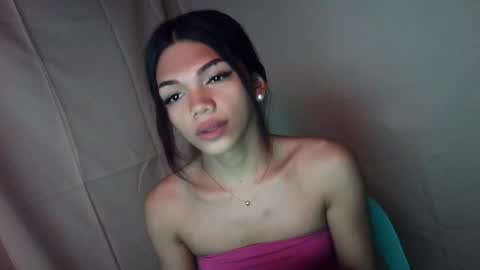 Snapshot of horny_rhiana chatting on 1, 5, 2026 Rhiana online show from 1, 5, 2026