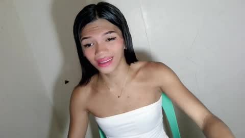 Snapshot of horny_rhiana chatting on 7, 6, 2026 Rhiana online show from 7, 6, 2026
