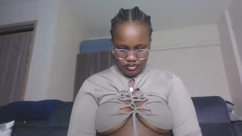 Lucy online show from 25, 5, 2026