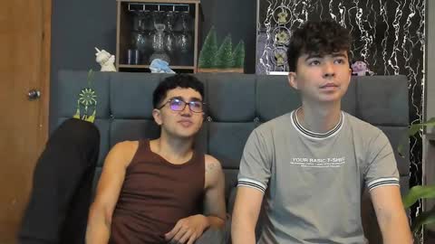 Alex and Camilo online show from 9, 3, 2025