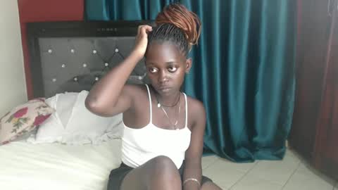 Snapshot of hornybella4 chatting on 30, 12, 2024 Bella online show from 30, 12, 2024