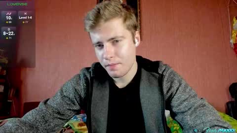 Snapshot of hornyblondieboyy chatting on 28, 10, 2025 Max online show from 28, 10, 2025