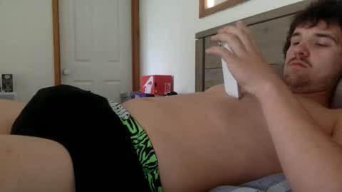 Snapshot of hornyboi186 chatting on 12, 10, 2025 hornyboi186 online show from 12, 10, 2025