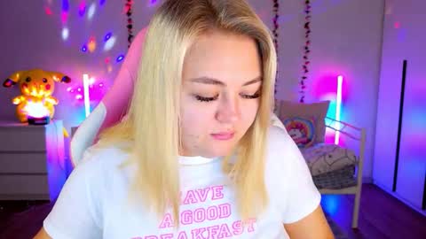 Snapshot of hornycakee chatting on 10, 9, 2025 HornyCakee online show from 10, 9, 2025