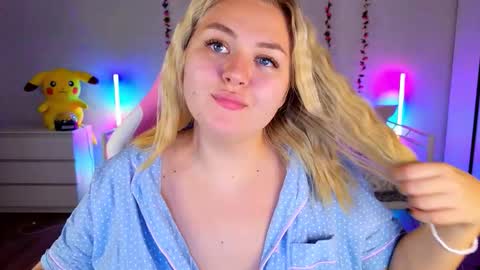 Snapshot of hornycakee chatting on 18, 9, 2025 HornyCakee online show from 18, 9, 2025