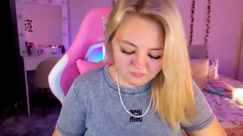 Snapshot of hornycakee chatting on 6, 10, 2025 HornyCakee online show from 6, 10, 2025