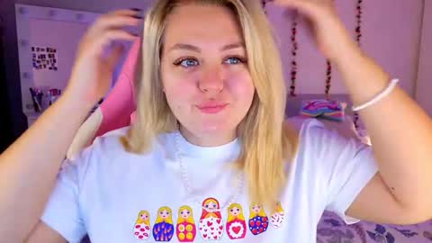 Snapshot of hornycakee chatting on 8, 10, 2025 HornyCakee online show from 8, 10, 2025