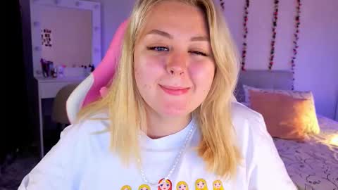 Snapshot of hornycakee chatting on 15, 10, 2025 HornyCakee online show from 15, 10, 2025