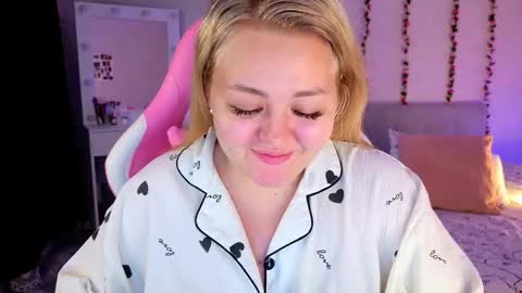 Snapshot of hornycakee chatting on 16, 10, 2025 HornyCakee online show from 16, 10, 2025