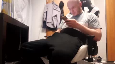 hornycock_1993 online show from 19, 1, 2025