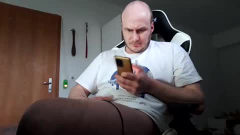 hornycock_1993 online show from 13, 2, 2025