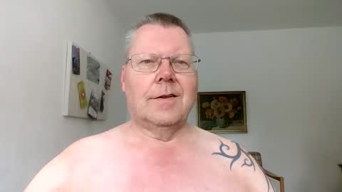 Snapshot of hornydick874303 chatting on 14, 9, 2025 Meikelmeier online show from 14, 9, 2025