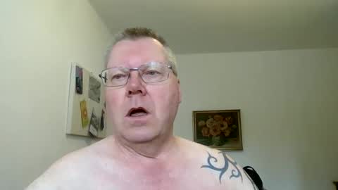 Snapshot of hornydick874303 chatting on 5, 10, 2025 Meikelmeier online show from 5, 10, 2025