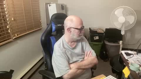 Snapshot of hornyeveryday24hours chatting on 28, 2, 2025 Brett online show from 28, 2, 2025