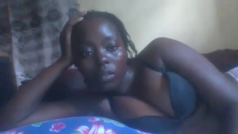 Snapshot of hornygal001 chatting on 2, 12, 2024 hornygal001 online show from 2, 12, 2024