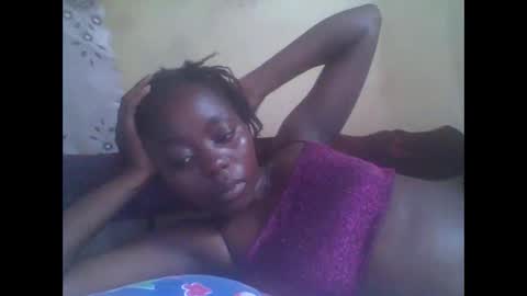 Snapshot of hornygal001 chatting on 4, 12, 2024 hornygal001 online show from 4, 12, 2024