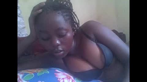 Snapshot of hornygal001 chatting on 5, 12, 2024 hornygal001 online show from 5, 12, 2024