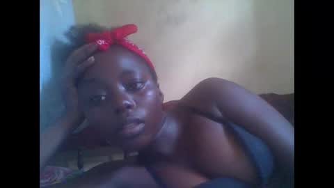 Snapshot of hornygal001 chatting on 17, 12, 2024 hornygal001 online show from 17, 12, 2024