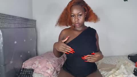 Snapshot of hornygal256 chatting on 30, 10, 2025 hornygal256 online show from 30, 10, 2025