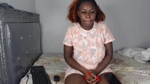 Snapshot of hornygal256 chatting on 1, 11, 2025 hornygal256 online show from 1, 11, 2025