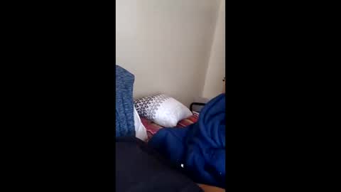 hornyguy_2019 online show from 17, 4, 2026