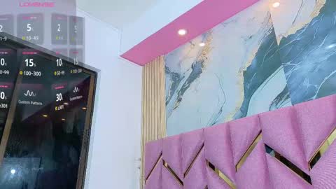 Snapshot of hornyhousekeeper_ chatting on 4, 10, 2025 Valentina  online show from 4, 10, 2025