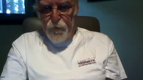 Snapshot of hornyinohio9 chatting on 8, 7, 2026 HornyInOhio9 online show from 8, 7, 2026