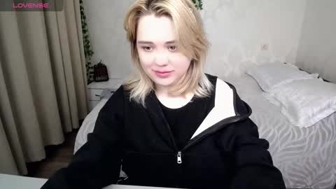 Lola and Lana online show from 9, 1, 2026