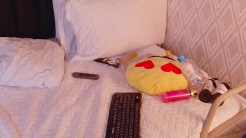 Snapshot of hornylatimommy chatting on 30, 10, 2025 Natasha online show from 30, 10, 2025