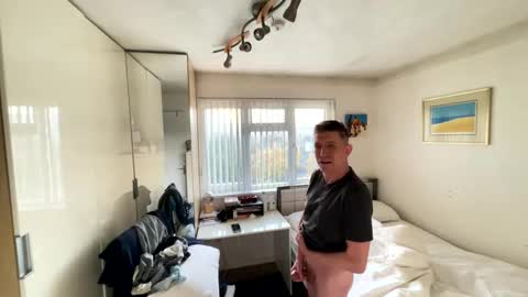 Snapshot of hornylondo chatting on 27, 10, 2025 Hornylondon online show from 27, 10, 2025