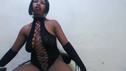 Snapshot of hornysnowie23x chatting on 16, 11, 2025 hornysnowie23x online show from 16, 11, 2025