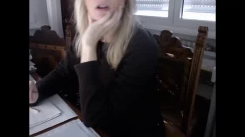 Snapshot of hornyssima chatting on 4, 11, 2025 Hornyssima online show from 4, 11, 2025