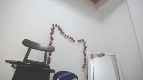 Snapshot of hornywife_ chatting on 22, 6, 2026 Agatha online show from 22, 6, 2026