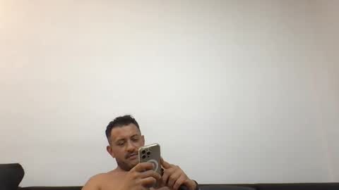Chriss90 online show from 6, 5, 2026