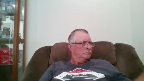 Snapshot of hot4tightholes chatting on 11, 11, 2025 hot4tightholes online show from 11, 11, 2025