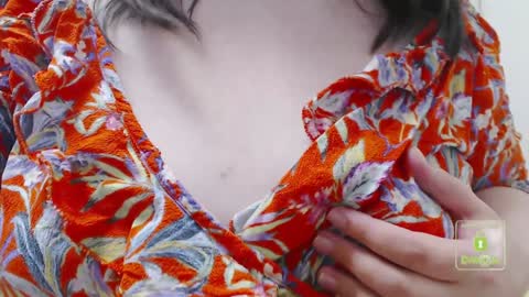 Snapshot of hot_and_pretty chatting on 8, 12, 2024 Lila online show from 8, 12, 2024