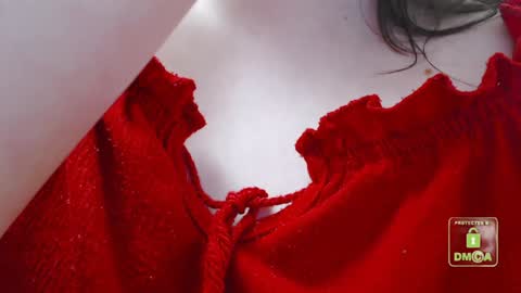 Snapshot of hot_and_pretty chatting on 12, 1, 2025 Lila online show from 12, 1, 2025