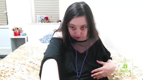Snapshot of hot_and_pretty chatting on 17, 2, 2025 Lila online show from 17, 2, 2025