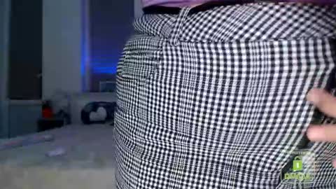 Snapshot of hot_and_pretty chatting on 8, 11, 2025 Lila online show from 8, 11, 2025