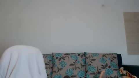 Snapshot of hot_angel94 chatting on 16, 12, 2025 Sarah online show from 16, 12, 2025