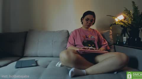 Snapshot of hot_babayaga chatting on 28, 2, 2025 online show from 28, 2, 2025