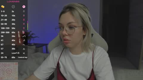 Snapshot of hot_babayaga chatting on 21, 9, 2025 online show from 21, 9, 2025