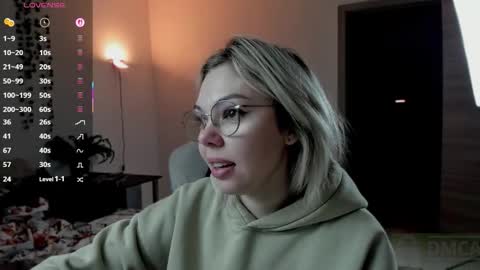 Snapshot of hot_babayaga chatting on 15, 10, 2025 online show from 15, 10, 2025