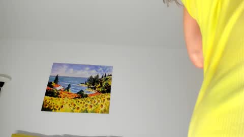 Snapshot of hot_babes_live chatting on 20, 2, 2025 AnaVicky online show from 20, 2, 2025