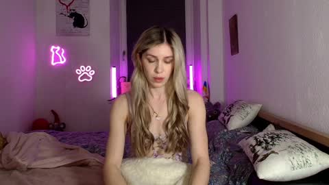 Snapshot of hot_berry69 chatting on 10, 4, 2026 Dashka online show from 10, 4, 2026