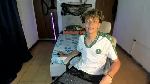 hot bunny online show from 5, 11, 2025